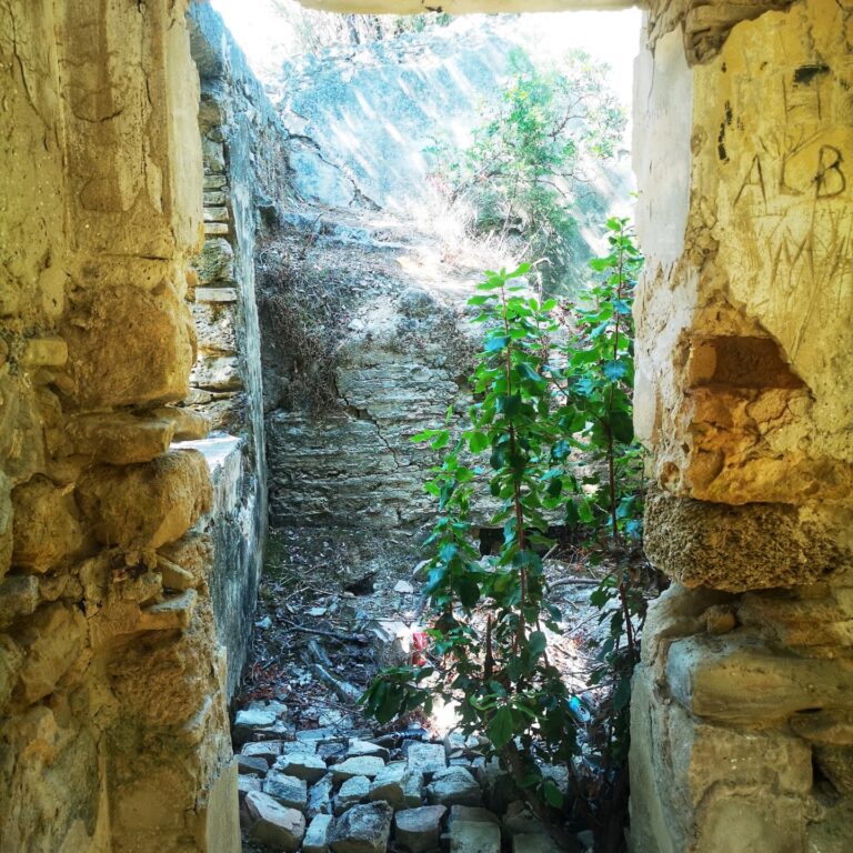 Asprokavos vienuolynas